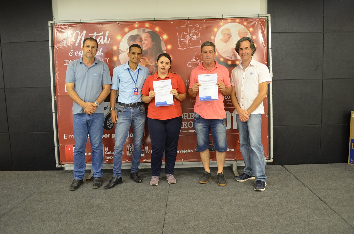 9 Vale-Compras Ivaldo