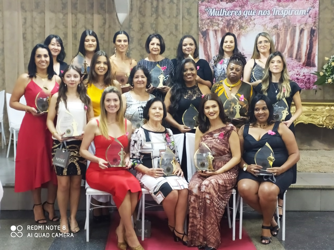 mulhereshomenageadaslions