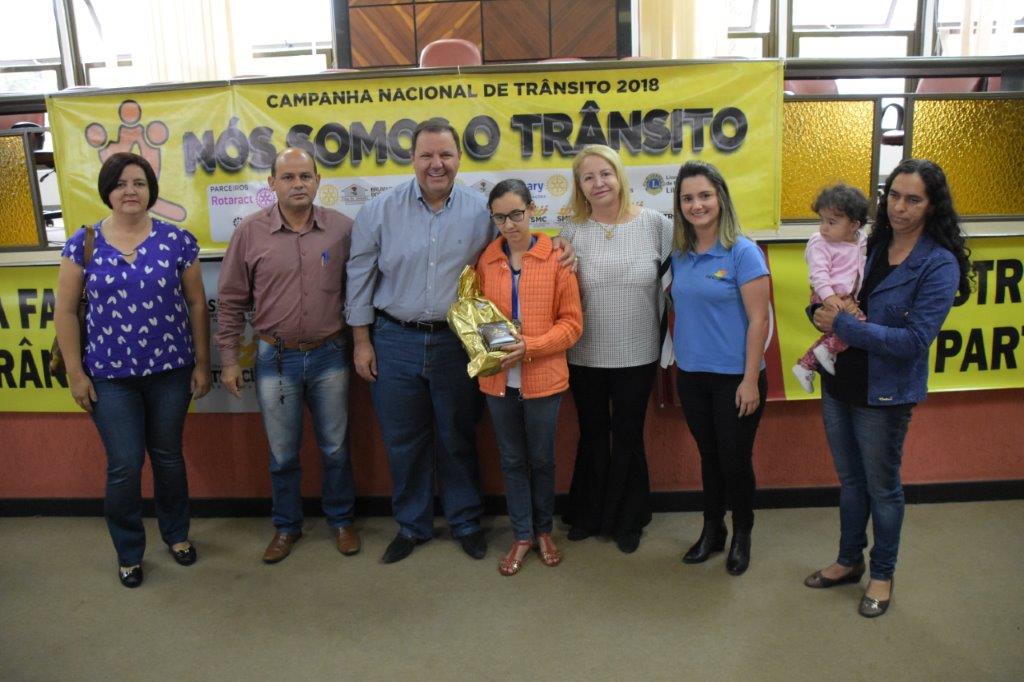 3o. LUGAR - FRASE II - AMANDA APARECIDA LOURENÇO - ESCOLA MUNICIPAL  JOAQUIM MARTINS - Premiação ofertada pela  POEMA SEMI JOIAS E HT CALÇADOS