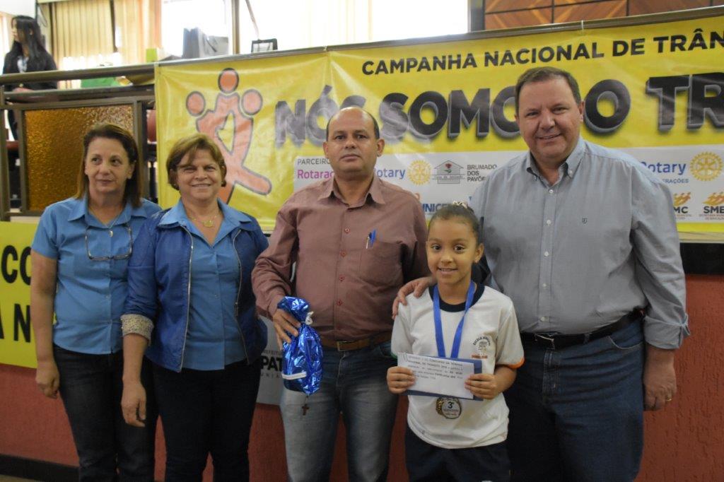 3o. Lugar - Desenho II -Ana Cecilia Ruas de Aguiar - Escola Municipal  Dona Mulata - Premiação ofertada pela Papelaria Mix e Planet Teen  Kids